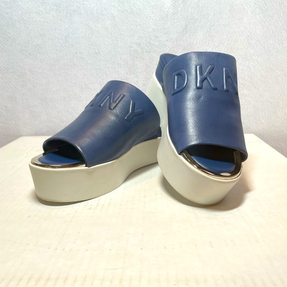 DKNY navy blue platform sandals